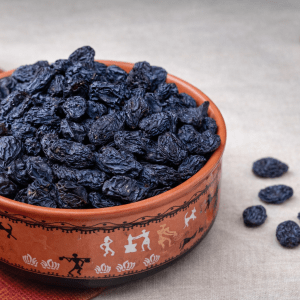 black raisin with seeds